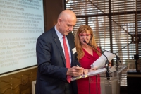 Hivatalos al&aacute;&iacute;r&aacute;s|||